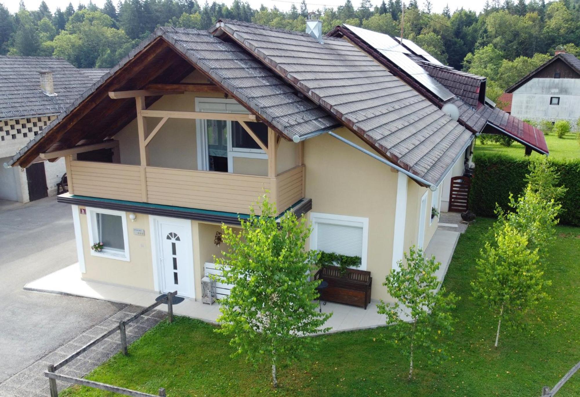 Apartma Marija Metlika Exteriör bild